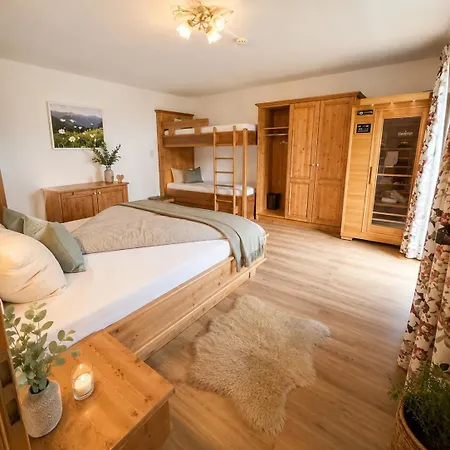 Haus Alpenecho Guest house