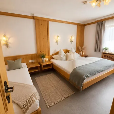 Guest house Haus Alpenecho Mittelberg